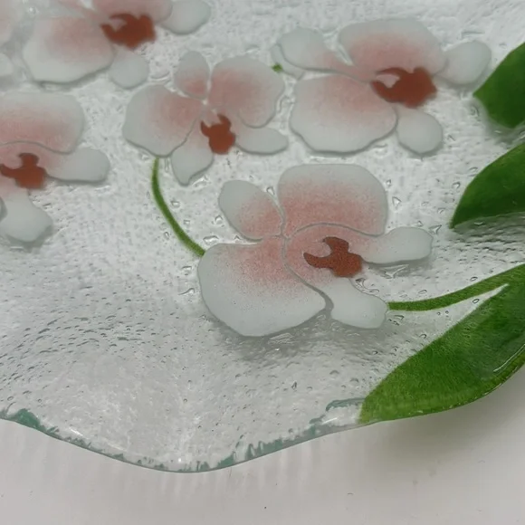 Fused Glass Scalloped Large Plate/Bowl Pink Pansies Green leaves - Picture 9 of 16